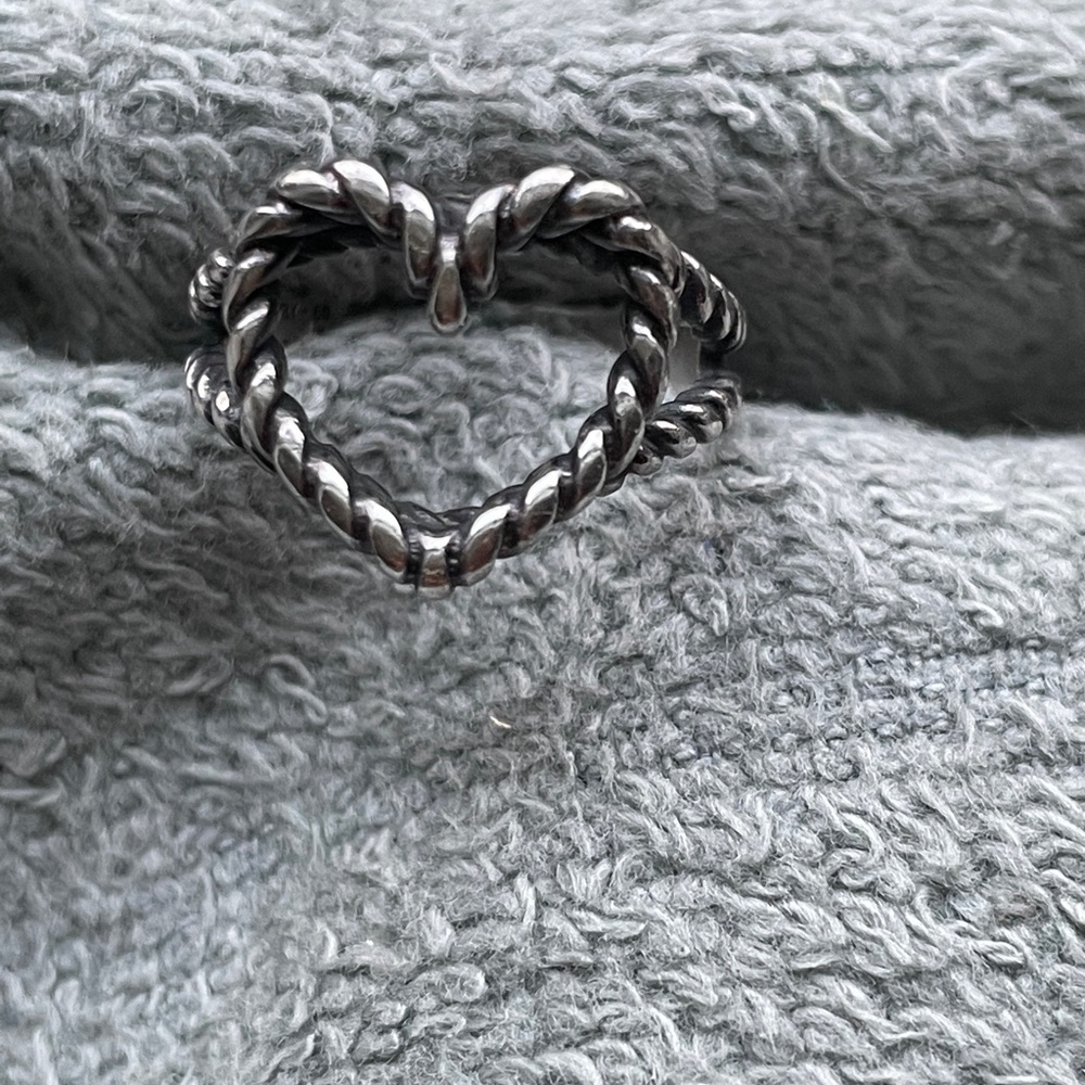 RESERVED James Avery Twisted Wire Heart Ring 60th Anniversary Edition ~size 5